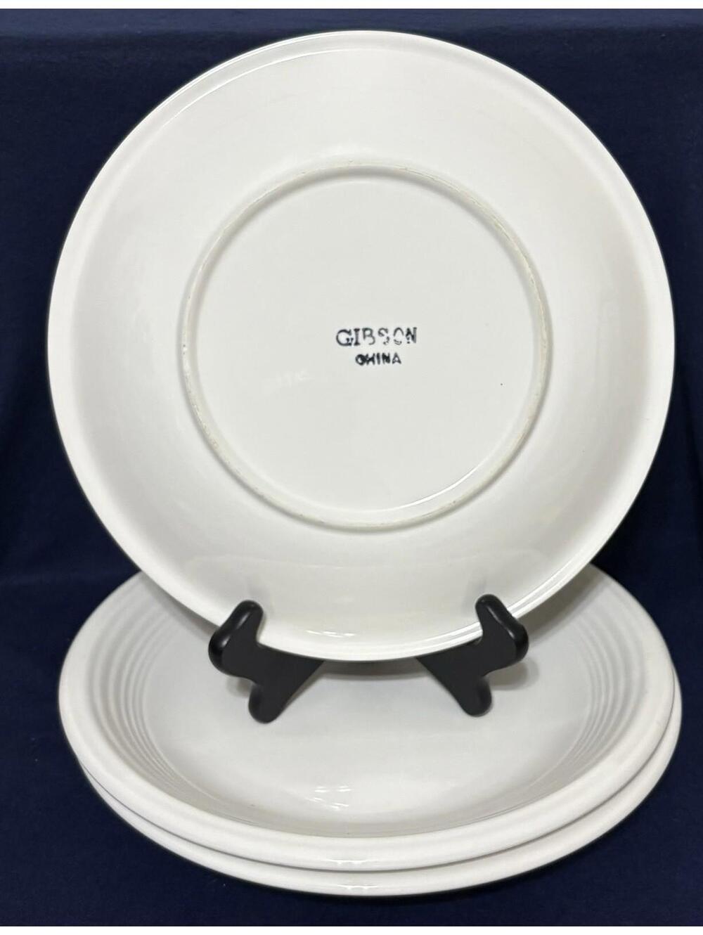Set Of 3 Vintage Gibson China Dinner Plates White 11 1/2’’ Beautiful Plates